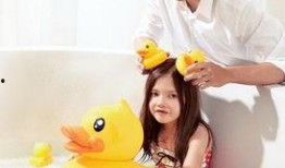 萝莉之父爱在线观看,揭秘虚拟世界的青春诱惑